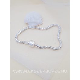 Ezüst karkötő Pandora jellegű