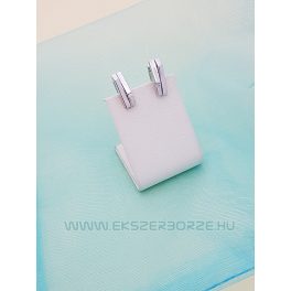 Köves ezüst fülbevaló
