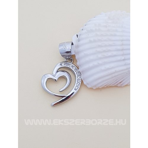 Stilizált szív alakú köves ezüst medál