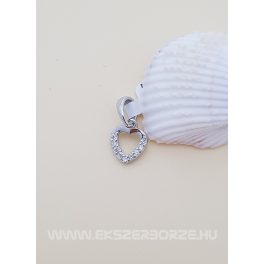 Szív alakú köves medál