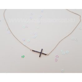 Fekete köves keresztes arany nyaklánc