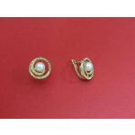 Arany franciakapcsos fülbevaló igazgyönggyel, gyémántvéséssel