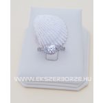 Különleges fehér arany eljegyzési gyűrű