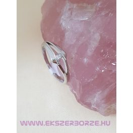 Köves ezüst gyűrű 8