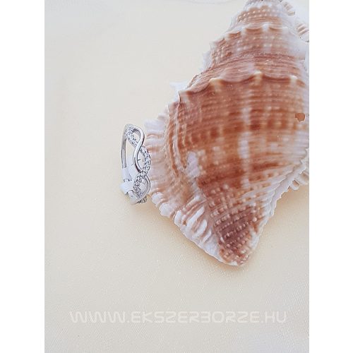 Van Cleef jellegű gyűrű